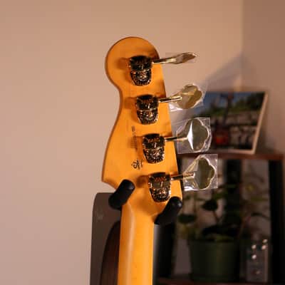 Fender 75th Anniversary American Professional PJ Bass - Rosewood Fingerboard, 2-Color Sunburst image 15
