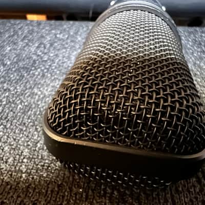 Audio-Technica AT4033a Large Diaphragm Cardioid Condenser Microphone 2010s - Black image 5