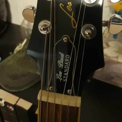 Epiphone Les Paul 50's Standard Cherry Sunburst 2006 re-issue with hard case image 4