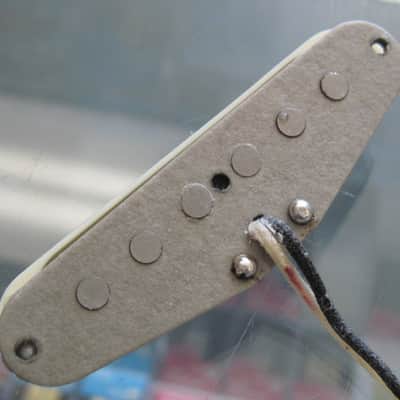 Fender American Vintage 65 Stratocaster Single Pickup 0992237000 image 2