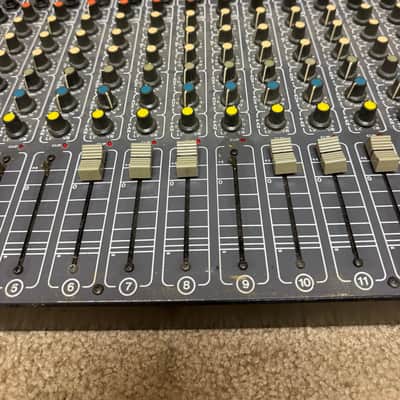 Studiomaster Diamond 16-2 Club Mixer image 3