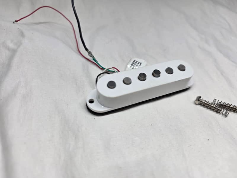 DiMarzio DP117 HS-3 Stratocaster Pickup (formerly YJM) - White