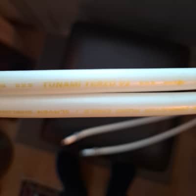 Oyaide Tunami Terzo RR V2 Interconnect (RCA-plugs), 1,3m image 4