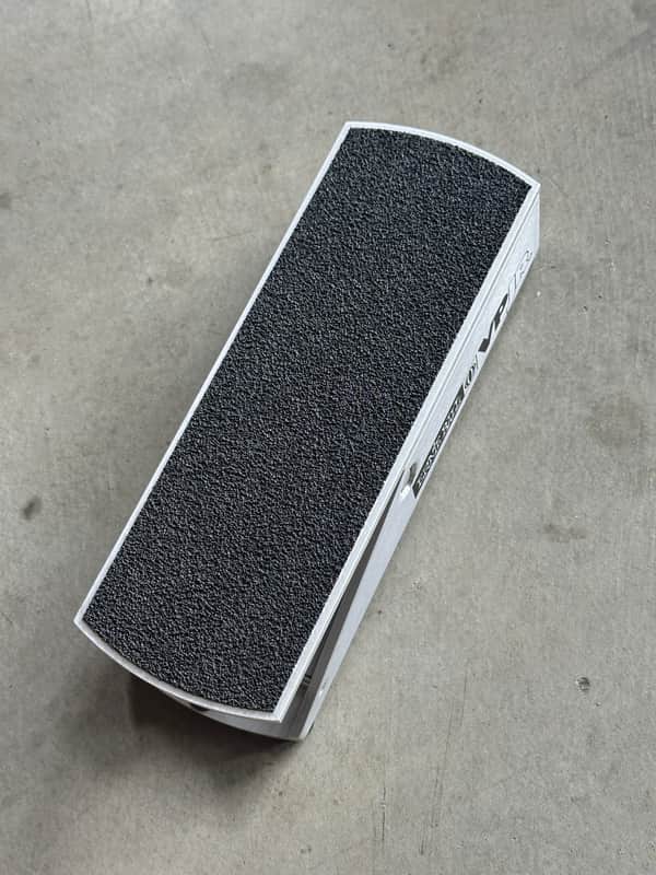 Ernie Ball Volume Pedal Jr. 250k (For passive electronics) image 1