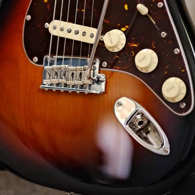 Fender American Professional II Stratocaster with Rosewood Fretboard | 3-Color Sunburst | 2020 - Present image 4