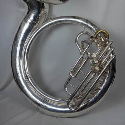 Conn LTD 20K BBb Sousaphone, Large 27” two screw bell with Case, neck and bits image 9