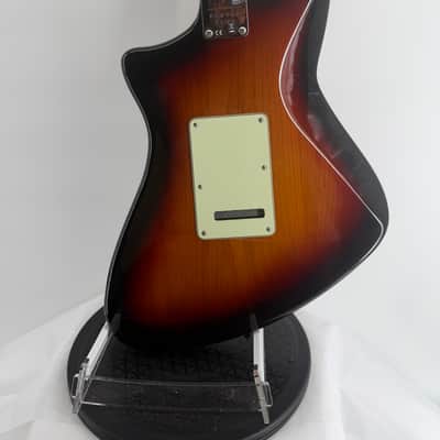 Fender Player Plus Meteora HH 2022 - Present - 3-Color Sunburst Fender USA Scalloped Neck! - Pro Setup! image 8