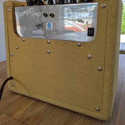 Fender Bronco-Amp 2-Channel 15-Watt 1x8" Solid State Guitar Practice Amp 1994 - 2001 - Tweed image 3