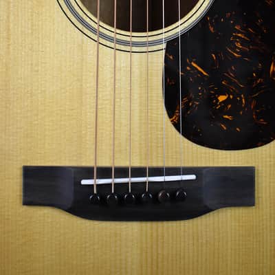 Martin Standard Series 00-18 image 11