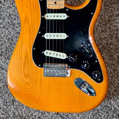 2019 Fender Vintera '70s Stratocaster with Maple Fretboard big head stock, electric guitar with fender gig bag image 1