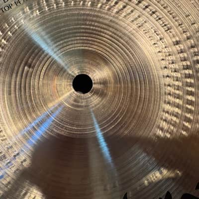 Zildjian 14" A Series New Beat Hi-Hat Cymbals (Pair) 2013 - Present - Traditional image 8