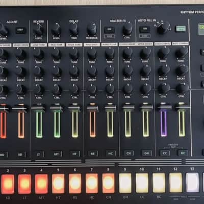 Roland TR-8S AIRA Rhythm Performer with Sample Playback 2018 - Present - Black image 2