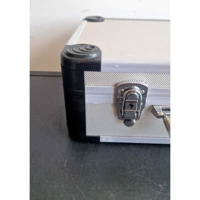 Unbranded Metal Case - Carry Handle – Tool Case - Good image 4