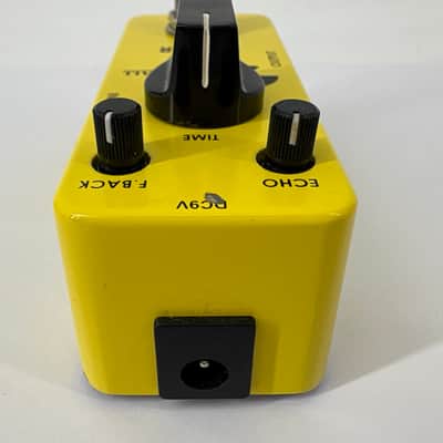 Donner Yellow fall Analogue Delay Guitar Pedal image 7