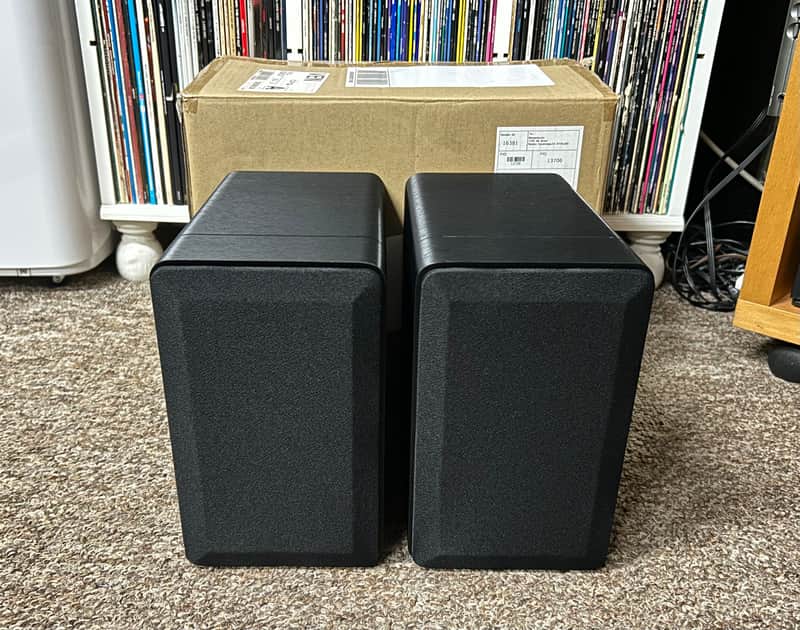 Monoprice Select 5.25-inch 2-Way Bookshelf Speakers (Pair) Model 13706 NOB image 1