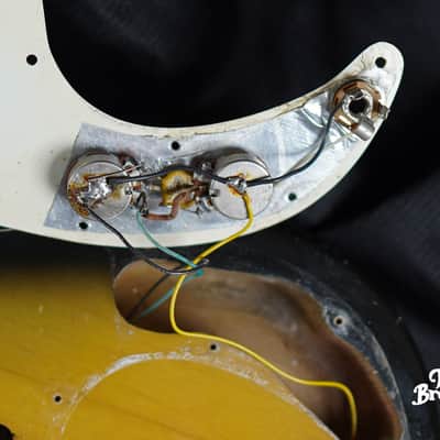 ALL ORIGINAL, 8.3LB! 1969 Fender Precision Bass Sunburst image 15