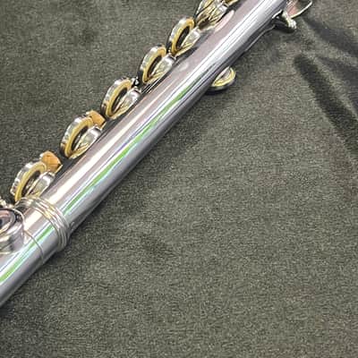 Yamaha Japan YFL-581 open-hole Flute - B foot image 10