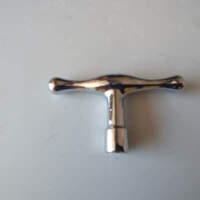 Ludwig Extra large chrome plated drum and percussion instrument tuning key mint never used image 3
