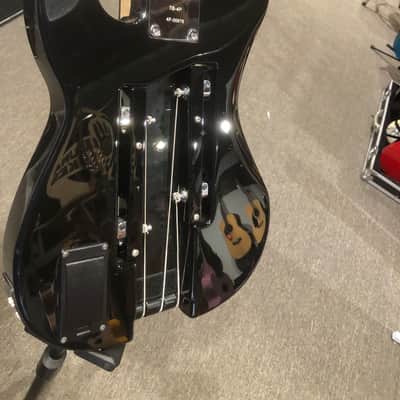 Traveler TB-4P Bass image 9