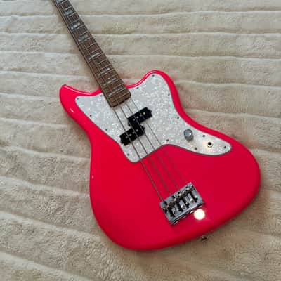 Fender Mark Hoppus Signature Jaguar Bass 2023 - Hot Pink image 2