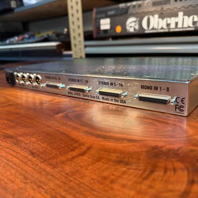 Burl B32 Vancouver 32x2 Summing Box - Box and Packaging Mint image 14