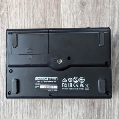 TASCAM DP-006 6-Track Digital Pocketstudio Recorder 2013 - Present - Black image 2
