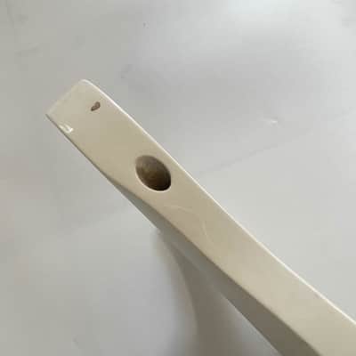 White HSH Guitar DIY Project Body image 4