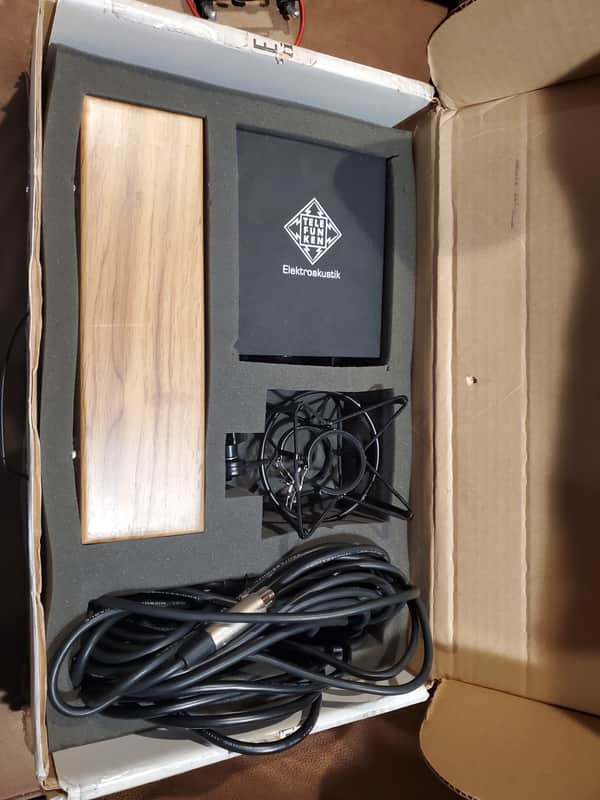 Telefunken AR-51 Large Diaphragm Multipattern Tube Condenser Microphone 2010s - Gray image 1