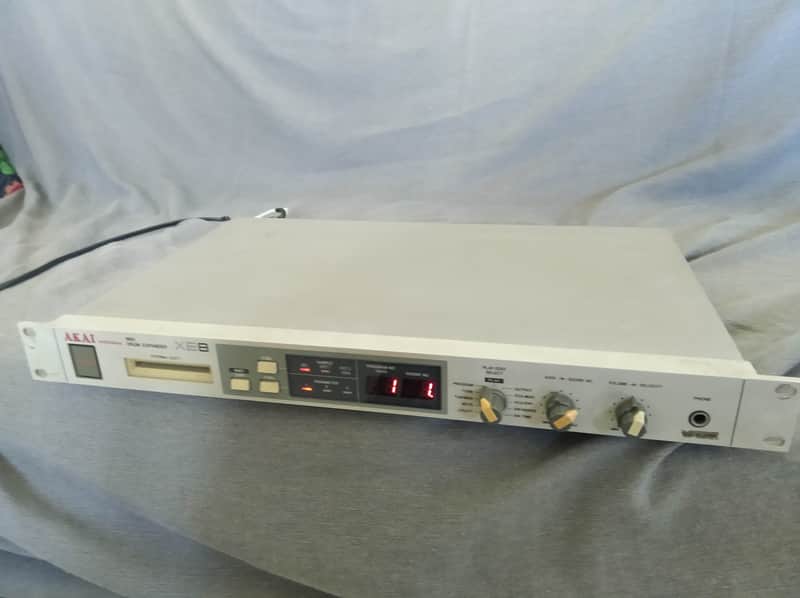Akai XE 8 percussion drum module image 1