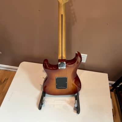 Fender Player Plus 2020’s - Sienna Sunburst with 75th Anniversary Maple Neck image 9