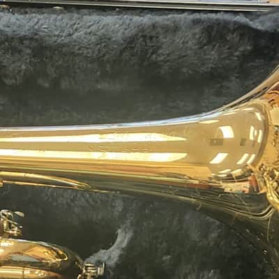 King 601 Trumpet with Case image 4