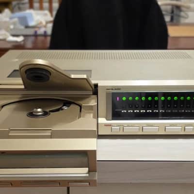 VINTAGE MARANTZ CD73 CD PLAYER/MADE IN JAPAN image 3