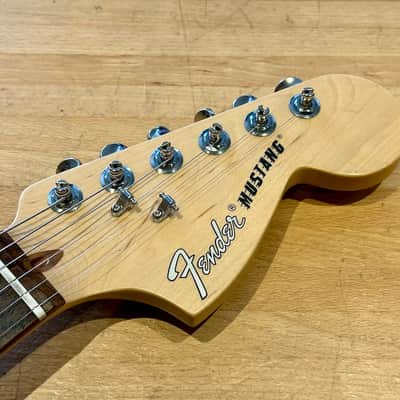 Fender  American Performer Mustang 2018 - Vintage White + Gigbag image 4