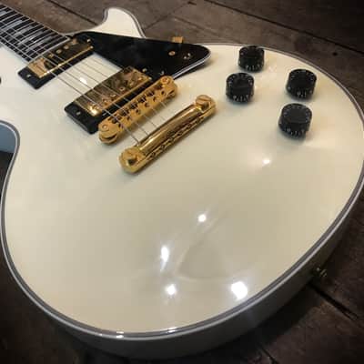 2010 Gibson Custom Shop Paul Custom in Aged White & original hard shell case Les image 10