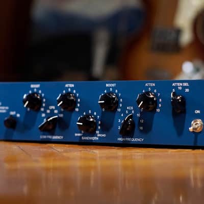 A pair of Pultec EQP-1As - Magnetec (magnetone techniques) tube EQ Equalizer image 5