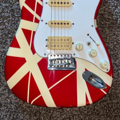 1980’s Vester Evh style Stage series shredder style electric guitar made in japan Strat head  1980’s image 5