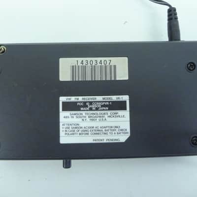Samson VR-1 VHF FM Belt Pack Wireless Transmitter For Microphone/Guitar/Bass - Tested, Works image 4