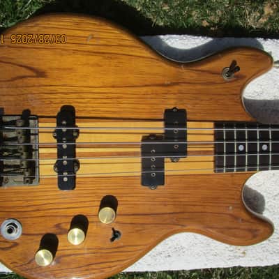 Vantage VP820B Bass Guitar, 1982, Japan, Matsumoku  Factory, Gig Bag image 7