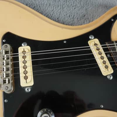 Guyatone LG-150T Bizarre Guitar 1960s image 10