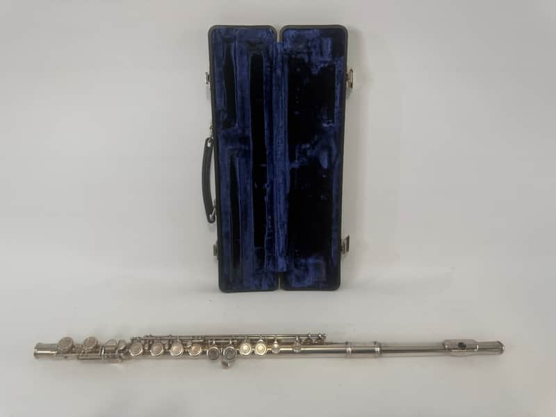 Armstrong USA 104 student C flute JUST SERVICED plays perfectly image 1