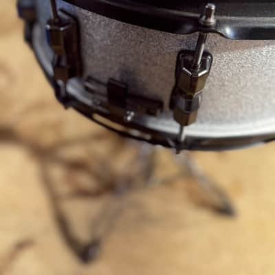 Walker Custom Drum Silver Sparkle 14x5.5" - Black Hardware Snare Drum image 5