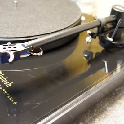 Mcintosh MT2 Turntable image 3