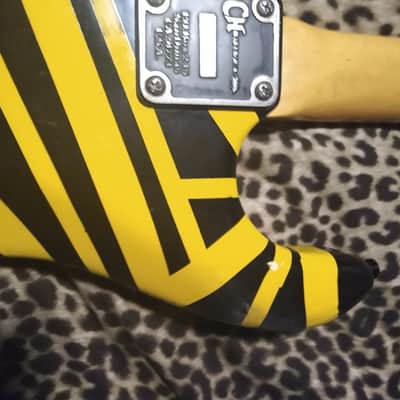 Kramer ,80,S Maple Body Yellow Bumble Bee Striped Paint Job Charvel Japan Neck image 4