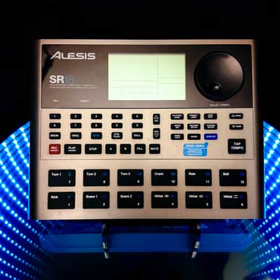 Alesis — SR-18 — Drum Machine