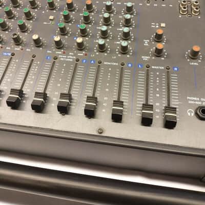 Montarbo 716 Stereo POWERMIXER 12/16-Kanal, 2 x 350 Watt, 10-Band-Graphic EQ, High Quality! image 2