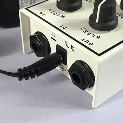 9 Volt 1000 Amp compatible power supply ac adapter for Aguilar Chorusaurus image 1