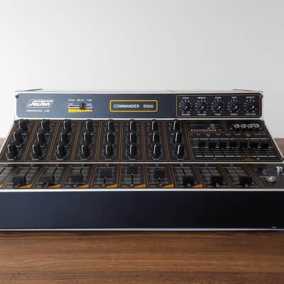 Solton Commander 2000 Evans-Echo power mixer image 3