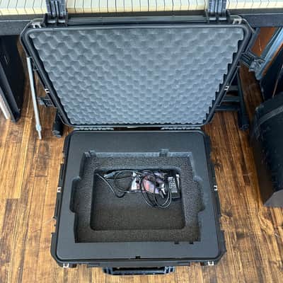 Akai MPCX Sampler / Sequencer Desktop Workstation with fitted SKB Case, DeckSaver, extra internal Hard Drive, $600 of Sounds, and printed custom tutorial guidebook Bild 9