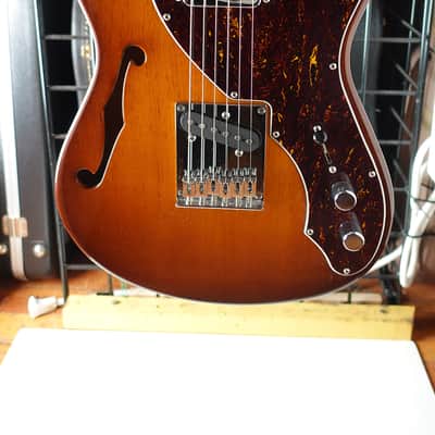 Tagima T-920 2021 - Honey Burst image 2