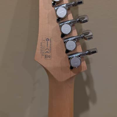 Ibanez JS2400-WH Joe Satriani Signature 2010 - 2014 - White image 4